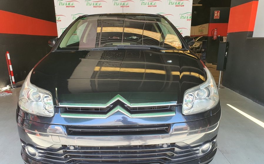 C4 2.0 HDi VTS 140cv (2)