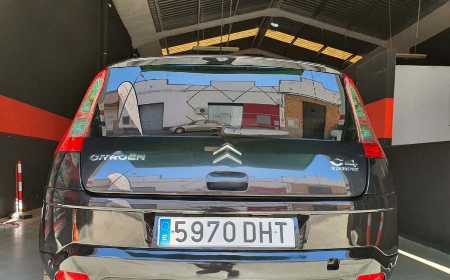 C4 2.0 HDi VTS 140cv (4)