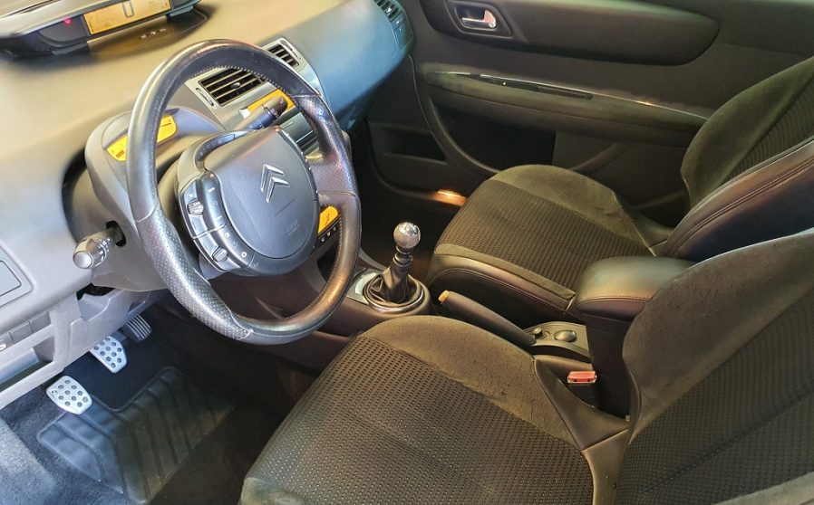 C4 2.0 HDi VTS 140cv (9)