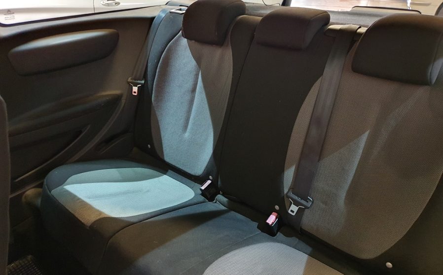 Citroen C4 1.6 Gasolina VTR 110cv (8)