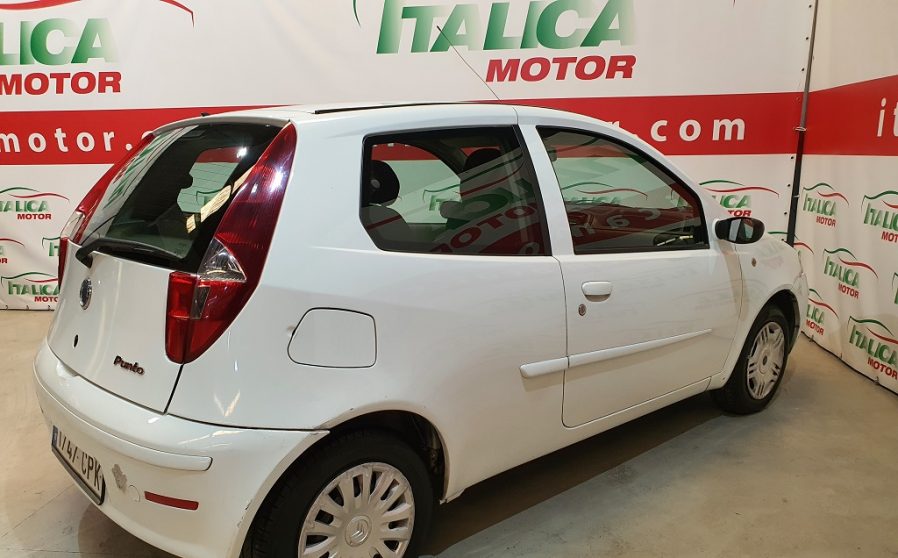 Fiat Punto 1.3 Diesel 70cv 3p (6)