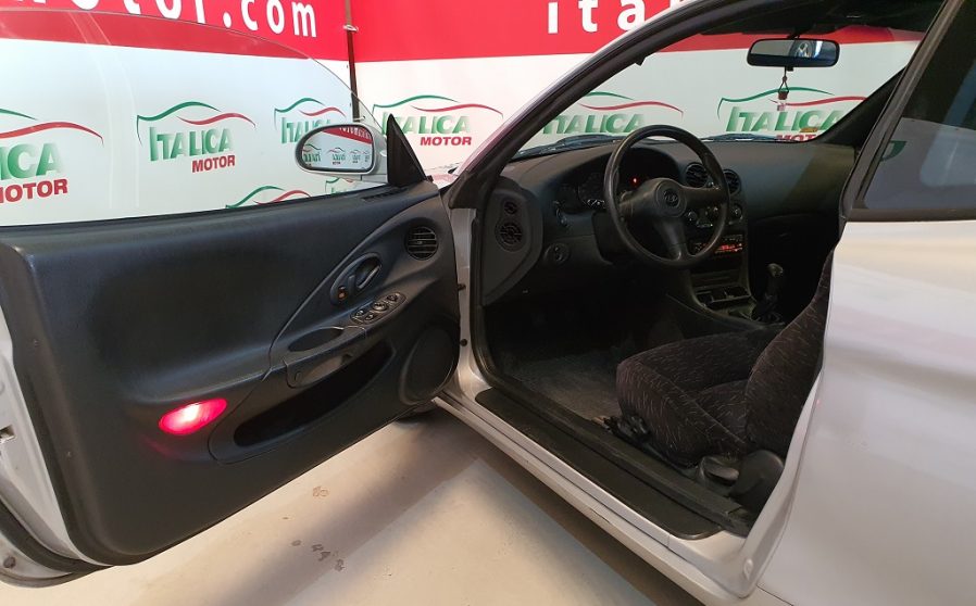 Hyundai Coupe 1.6 115cv (2)