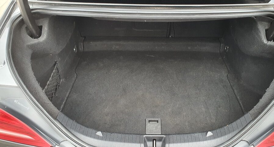 Mercedes-Benz CLA-Klasse CLA 220 d AMG Line 170cv (9)