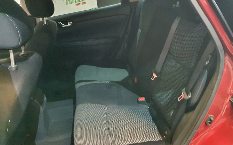 Nissan Pulsar 1.2 Sport Edition (10)