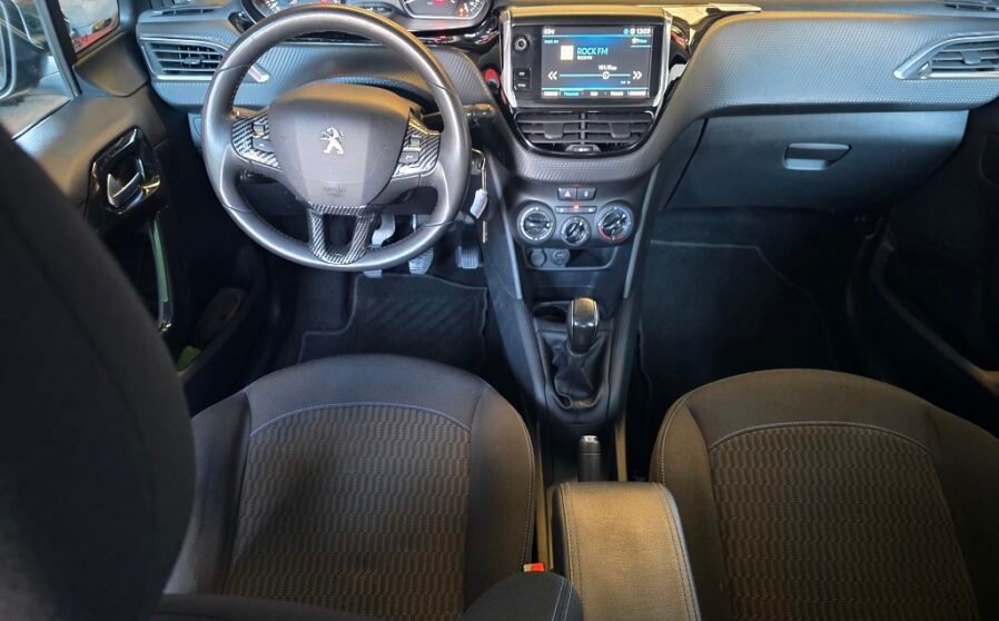 Peugeot-208-1.2-e-VTi-Style-82cv-11-898x558-1