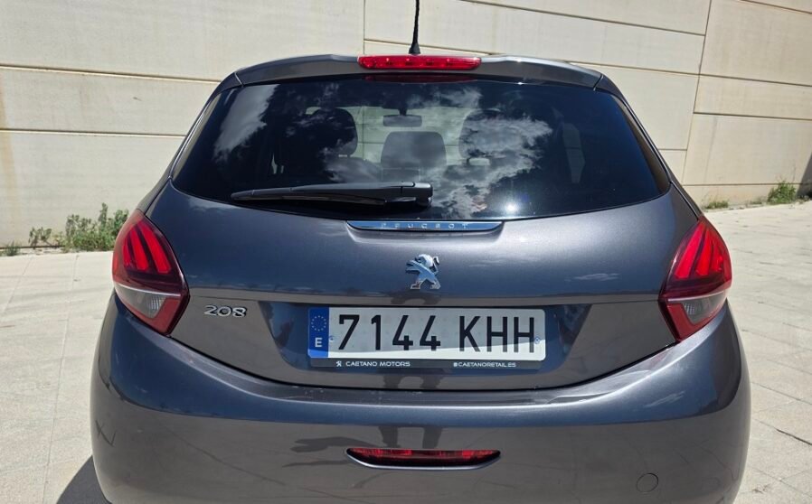 Peugeot-208-1.2-e-VTi-Style-82cv-6-898x558-1