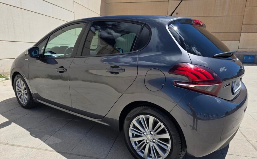 Peugeot-208-1.2-e-VTi-Style-82cv-7-898x558-1