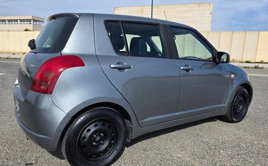 Suzuki-Swift-1.3-GL-92cv-5p-6-898x558-1